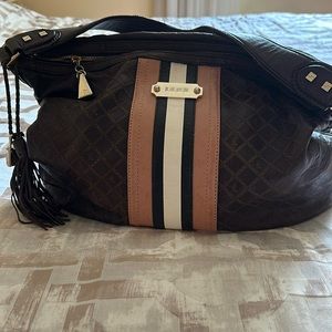 Lamb large handbag 100% leather.